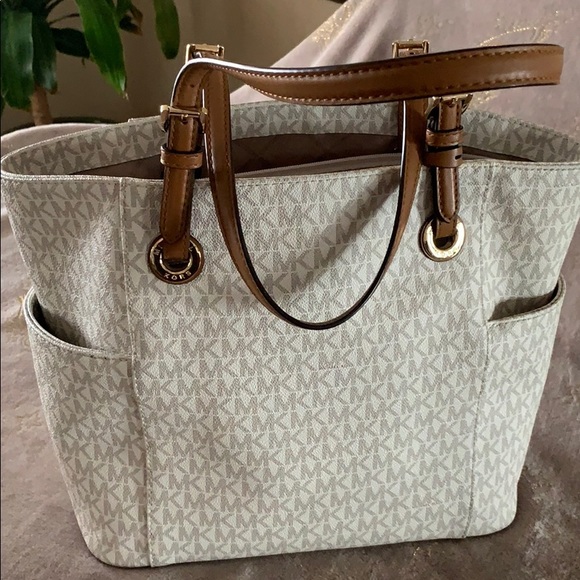 Michael Kors Handbags - MK original bag